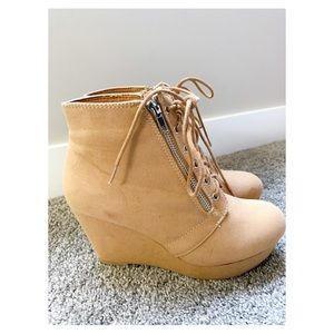 ✅ 2 FOR $28 ✅ Wedge heel booties